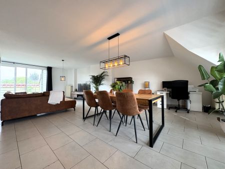 Ruim appartement met 2 slaapkamers en garage - Foto 2