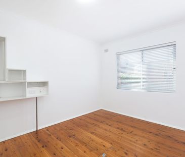 Convenient Cronulla Location - Photo 2