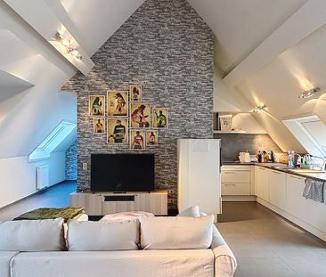 Appartement te huur in Sint-Pieters voor € 800 met 2 slaapkamers - Foto 1