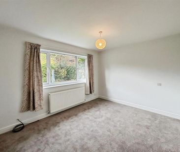3 bedroom detached bungalow to rent - Photo 3
