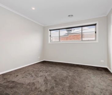 4 Bed, 2 Bath - Photo 6