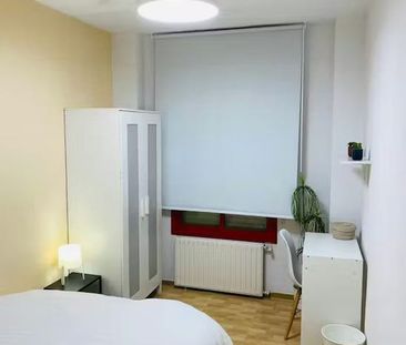 Calle Santanderina, Madrid, Community of Madrid 28053 - Photo 6