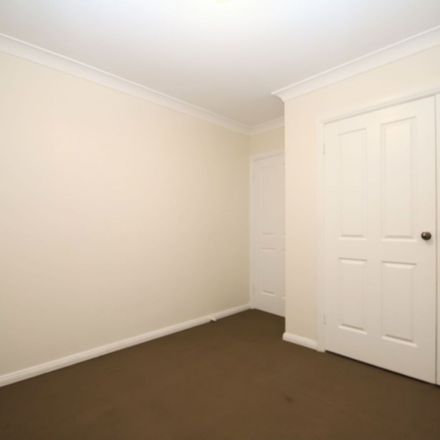 Charming 3 Bedroom, 2 Bathroom House in Chester Hill - Available Now! - Photo 1