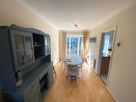 Broadacres, Guildford - Photo 5