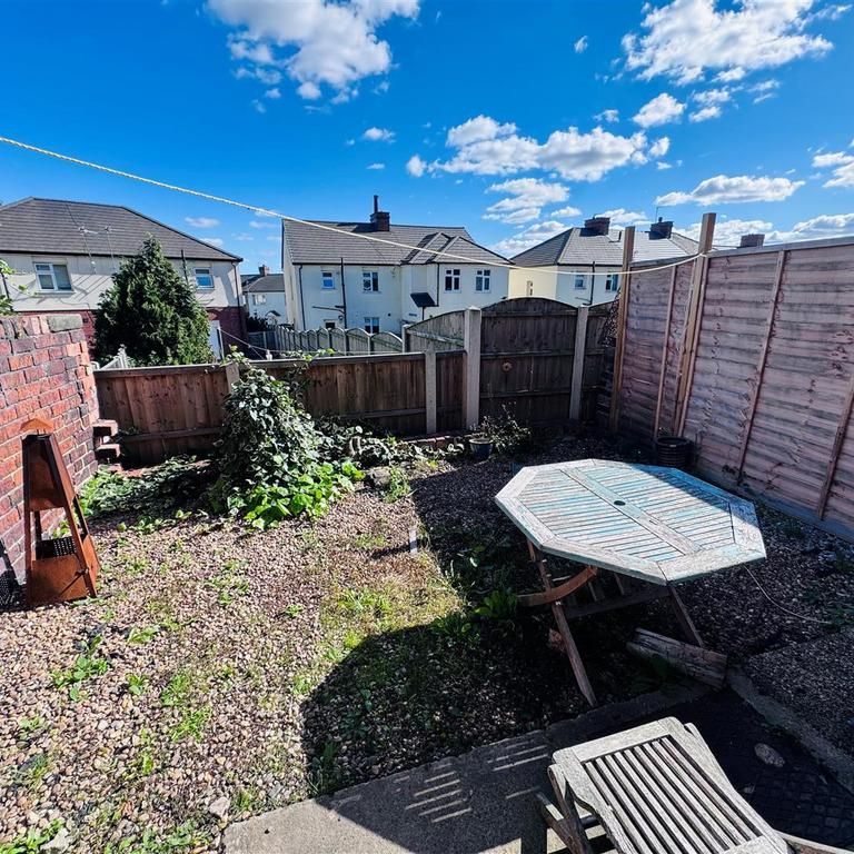 2 bedroom house to rent - Photo 1