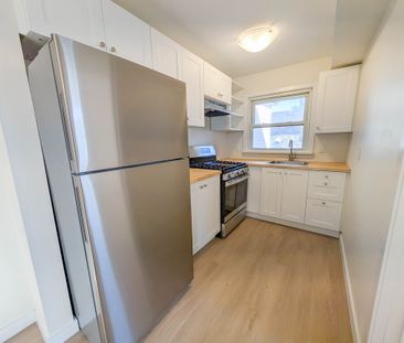 All Inclusive 1 Bed + Den Unit In Welland! - Photo 2