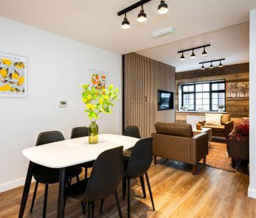 1 bedroom in a flat share to rent - Photo 4