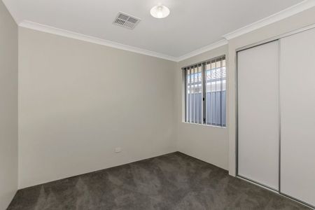 Apply Now! - Photo 5