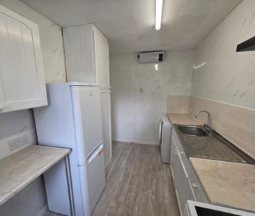 Bohemia, HP2 5RW, Hemel Hempstead - Photo 3