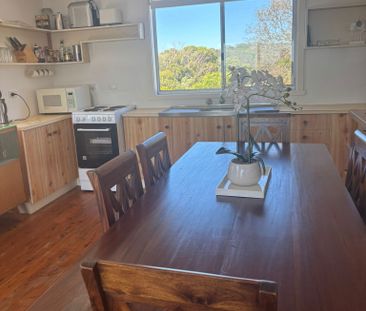 Currarong Cottage - Ocean Views - Photo 1