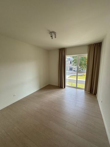 Nieuwbouw 1-slaapkamerappartement met terras - Photo 2