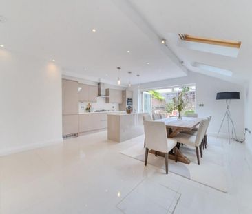 4 bedroom terraced house to rent - Photo 4