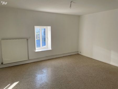 Appartement situé au premier étage - Photo 4