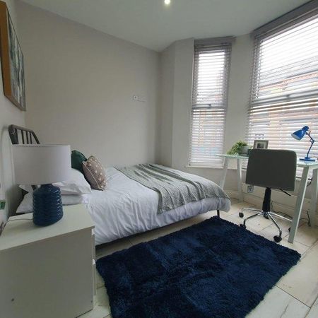 8 bedroom house share to rent - Photo 5