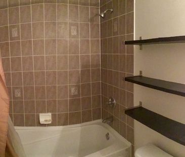 For Lease - 320 City Centre Drive Unit# 318, Mississauga, Ontario - Photo 5