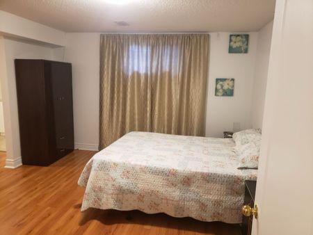 For Lease - 10 Fisico Court, Markham, Ontario - Photo 2