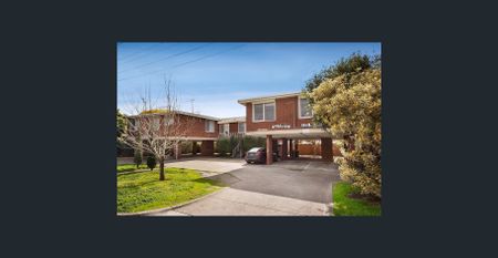 Divine Apartment In A Divine Locale - Photo 5