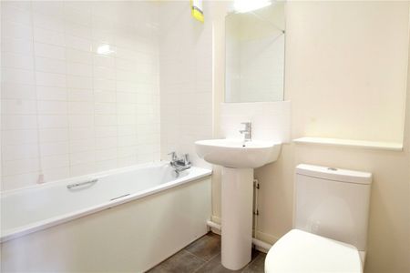 Union Terrace, Aldershot, GU11 - Photo 5