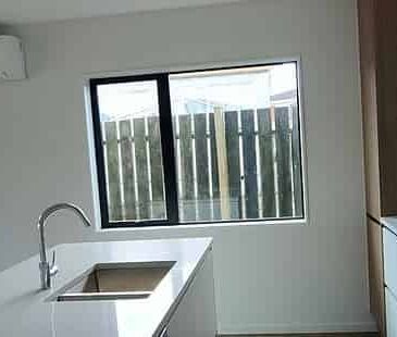 4 bedroom new built in Manukau - Photo 5