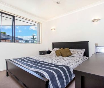 a/68 Farquhar Road - Photo 2