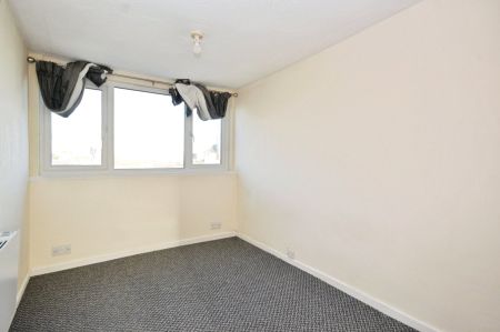 Hill Park Crescent, Plymouth, Devon, PL4 - Photo 4