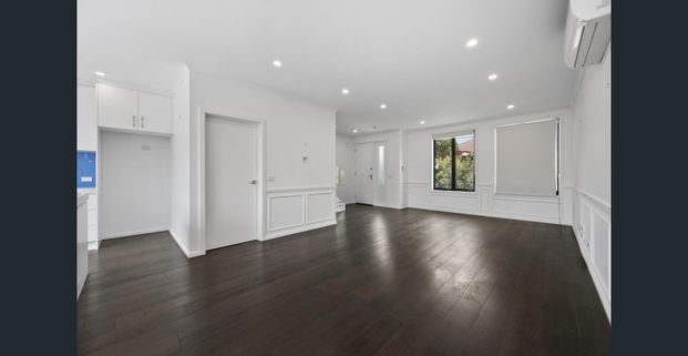 Modern, Convenient with a touch of Luxury - Photo 1