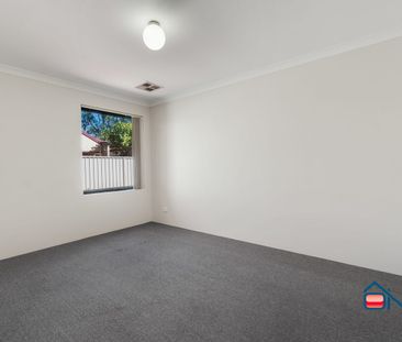 ARMADALE - 4x2 - PRIVATE REAR VILLA - Photo 3