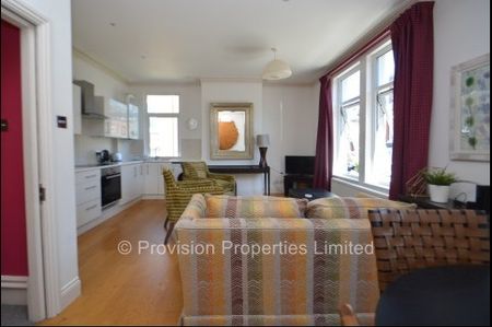 4 Bedroom Houses to rent Hyde Park - Photo 3