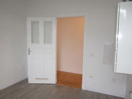 renovierte bzw. teilsanierte 2 Zimmer Wohnung mit Gemeinschaftsgarten in Erkner/bei Berlin - Photo 3