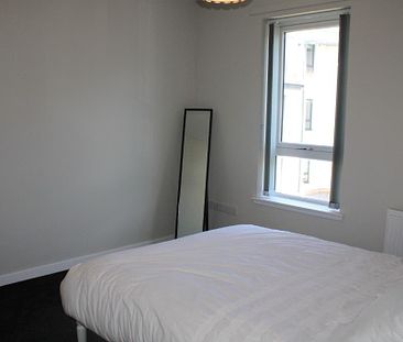 2 bed flat for rent in The Shore - Photo 6