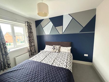 3 bedroom semi-detached house to rent - Photo 4