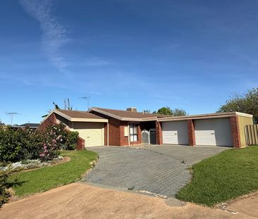 Charming 3-Bedroom Home - Photo 2