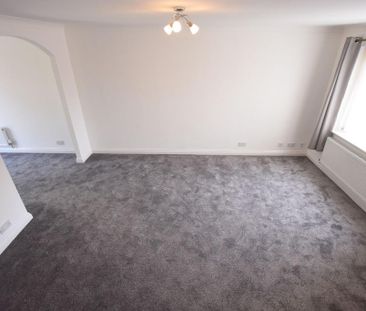 3 bedroom detached house to rent - Photo 2