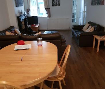 3 bedroom house to rent - Photo 2