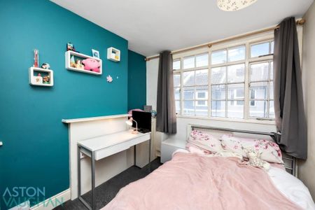 5 bedroom terraced house to rent - Photo 5