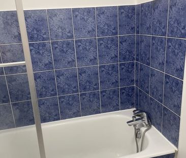 APPARTEMENT T2 A LOUER - STAINS - 42.82 m - 883 € - Photo 1