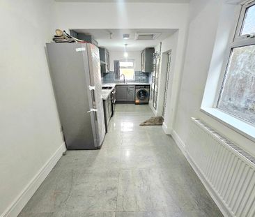 Hanover Crescent, Victoria Park, Manchester, M14 - Photo 6