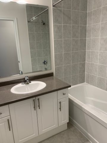 For Lease - 220 Coronation Road, Whitby, Ontario - Photo 5