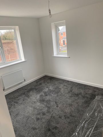 3 Bed Detached House, Mirpur Close, CV6 - Photo 4