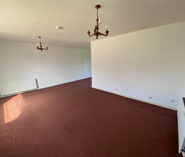13 Hamilton Gardens, BT28 2BD, Lisburn - Photo 1
