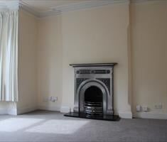 4 Bed Semi-Detached House, West Bridgford, NG2 - Photo 2