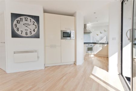 The Marlborough, NG3 - Photo 2