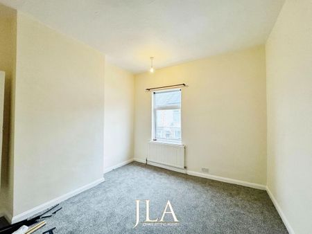 3 bedroom terraced house to rent - Photo 4