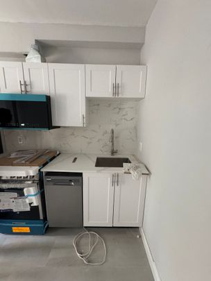 240 Blackburn - Photo 1