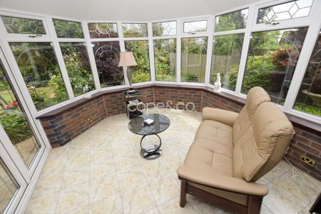 4 bedroom detached house to rent - Photo 3