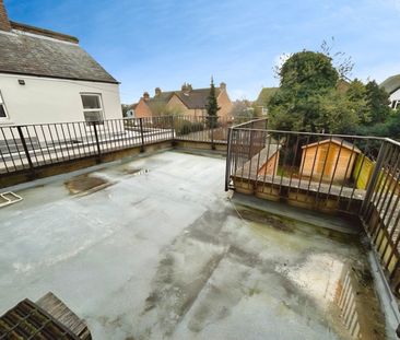 2 bedroom Flat To Let Total Size: 625 SQ FT - Photo 6