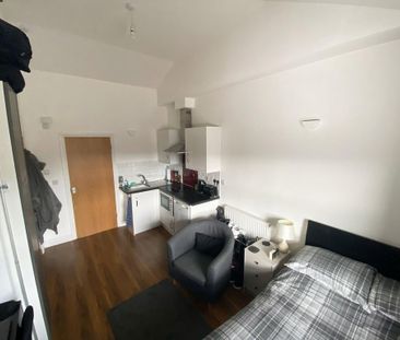 1 bedroom flat to rent - Photo 5