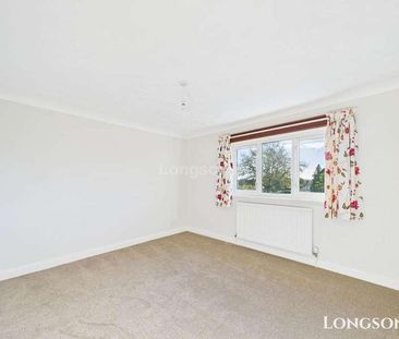 The Grove, Necton, PE37 - Photo 4