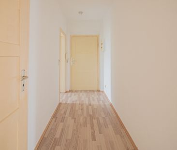 Schöne Wohnung zum kleinen Preis in Dresden-Reick. Altbau mit Balko... - Photo 2