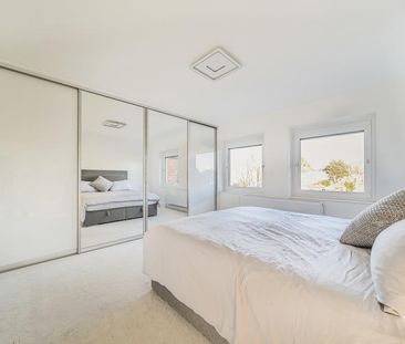 Glebe Road, Staines - 3 bedrooms Property for lettings - Seymours - Photo 5